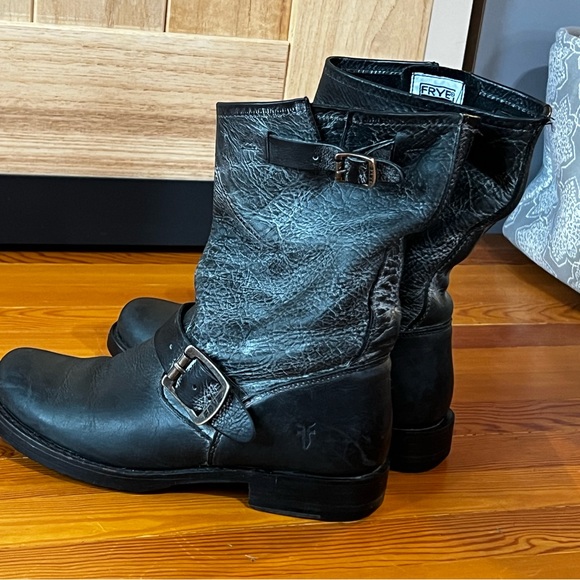 FRYE Veronica Booties, Size 6 - Picture 2 of 6